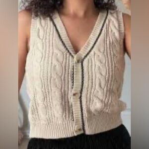 Jessica Simpson Beige Cable Knit V-Neck Sweater Vest